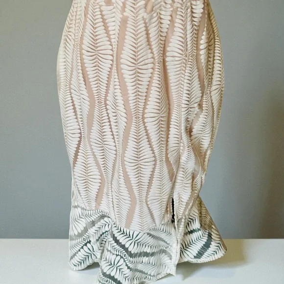 Guess Sz 14 Cream and White Embroidered Mesh Cutout Backless MIDI Dress w Slit - Picture 4 of 16